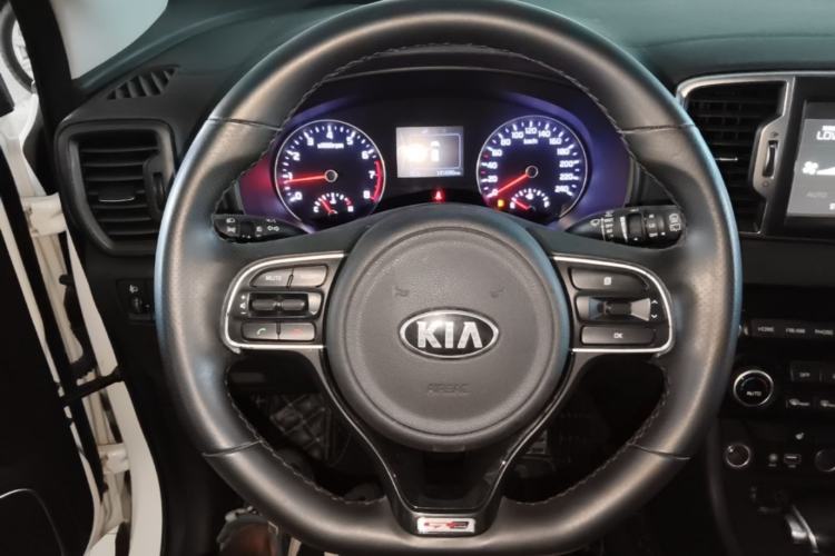 Used Kia KX5 2017 1.6T Automatic Two-Wheel Drive 15th Anniversary Special Edition DLX Steering Wheel