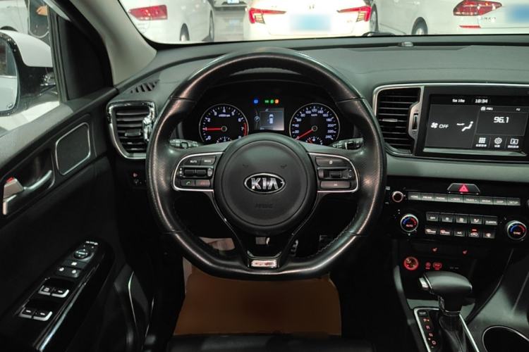 Used Kia KX5 2017 1.6T Automatic Two-Wheel Drive 15th Anniversary Special Edition DLX Steering Wheel