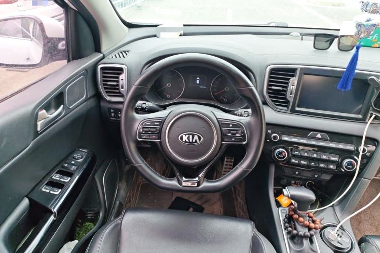Used Kia KX5 2017 1.6T Automatic Two-Wheel Drive 15th Anniversary Special Edition DLX Steering Wheel