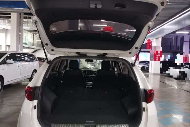 Used Kia KX5 2017 1.6T Automatic Two-Wheel Drive 15th Anniversary Special Edition DLX Trunk
