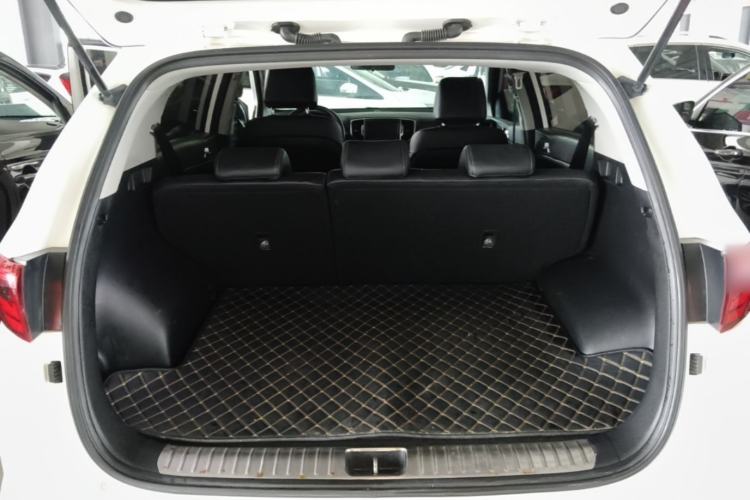Used Kia KX5 2017 1.6T Automatic Two-Wheel Drive 15th Anniversary Special Edition DLX Trunk
