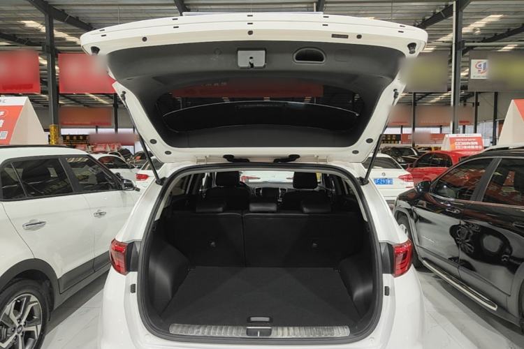 Used Kia KX5 2017 1.6T Automatic Two-Wheel Drive 15th Anniversary Special Edition DLX Trunk