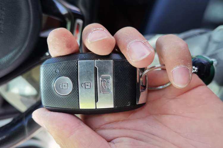 Used Kia KX5 2017 1.6T Automatic Two-Wheel Drive 15th Anniversary Special Edition DLX Vehicle Key