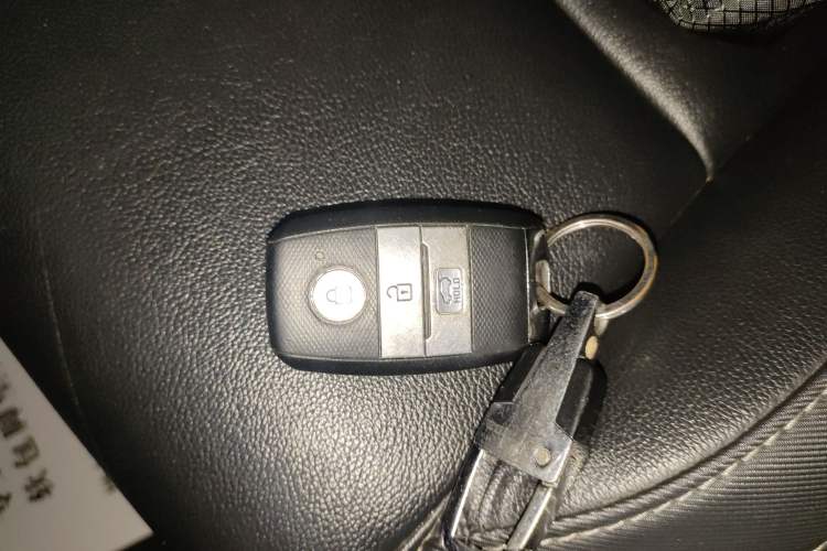 Used Kia KX5 2017 1.6T Automatic Two-Wheel Drive 15th Anniversary Special Edition DLX Vehicle Key