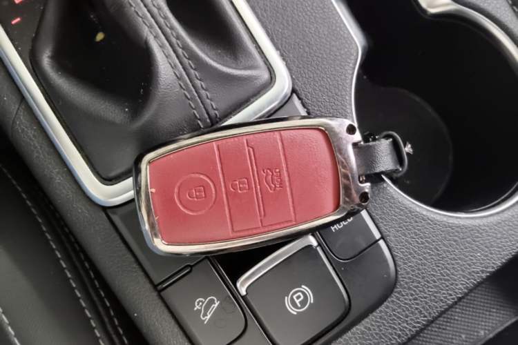 Used Kia KX5 2017 1.6T Automatic Two-Wheel Drive 15th Anniversary Special Edition DLX Vehicle Key