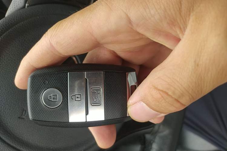 Used Kia KX5 2017 1.6T Automatic Two-Wheel Drive 15th Anniversary Special Edition DLX Vehicle Key