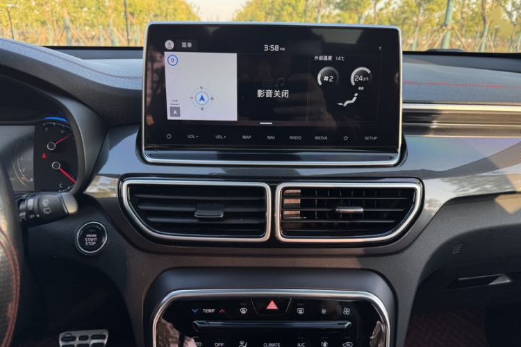 Used Kia KX5 2019 1.6T Automatic Two-Wheel Drive Luxury Edition Audio And AC Panel