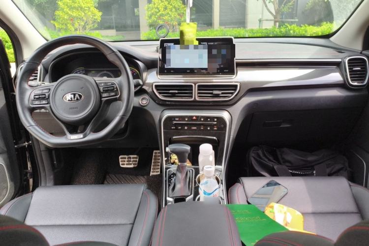 Used Kia KX5 2019 1.6T Automatic Two-Wheel Drive Luxury Edition Center Console