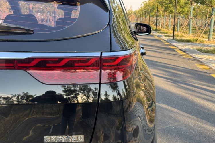 Used Kia KX5 2019 1.6T Automatic Two-Wheel Drive Luxury Edition Exterior 5