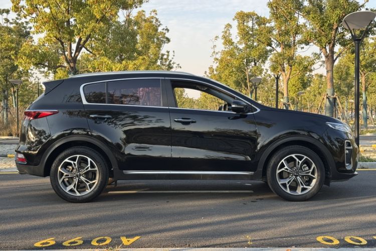 Used Kia KX5 2019 1.6T Automatic Two-Wheel Drive Luxury Edition Exterior 6
