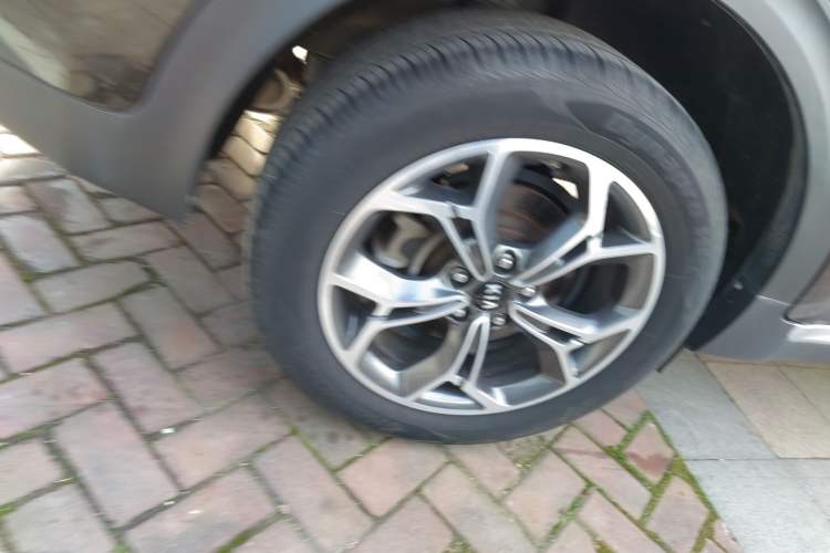 Used Kia KX5 2019 2.0L Automatic 2WD Comfort Edition Exterior 8