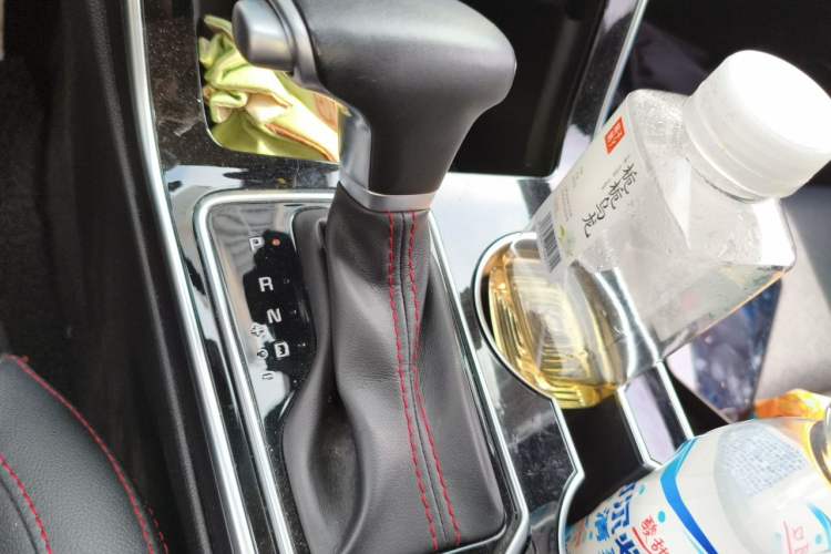 Used Kia KX5 2019 1.6T Automatic Two-Wheel Drive Luxury Edition Gear Lever