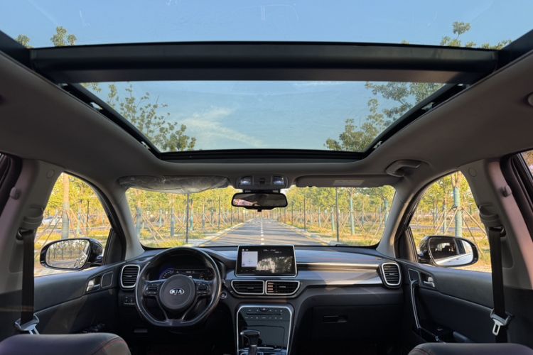 Used Kia KX5 2019 1.6T Automatic Two-Wheel Drive Luxury Edition Headliner