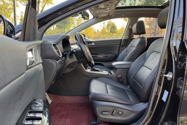Used Kia KX5 2019 1.6T Automatic Two-Wheel Drive Luxury Edition Interior 1