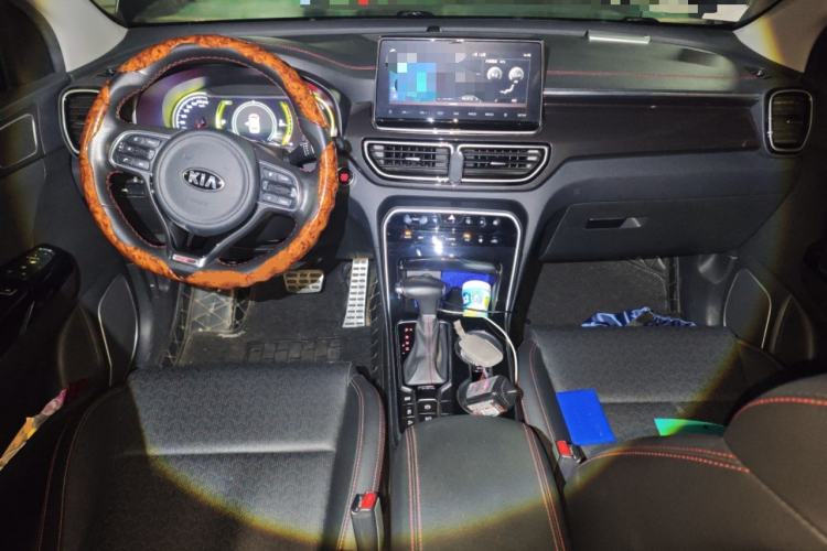 Used Kia KX5 2019 1.6T Automatic Two-Wheel Drive Luxury Edition Interior 2