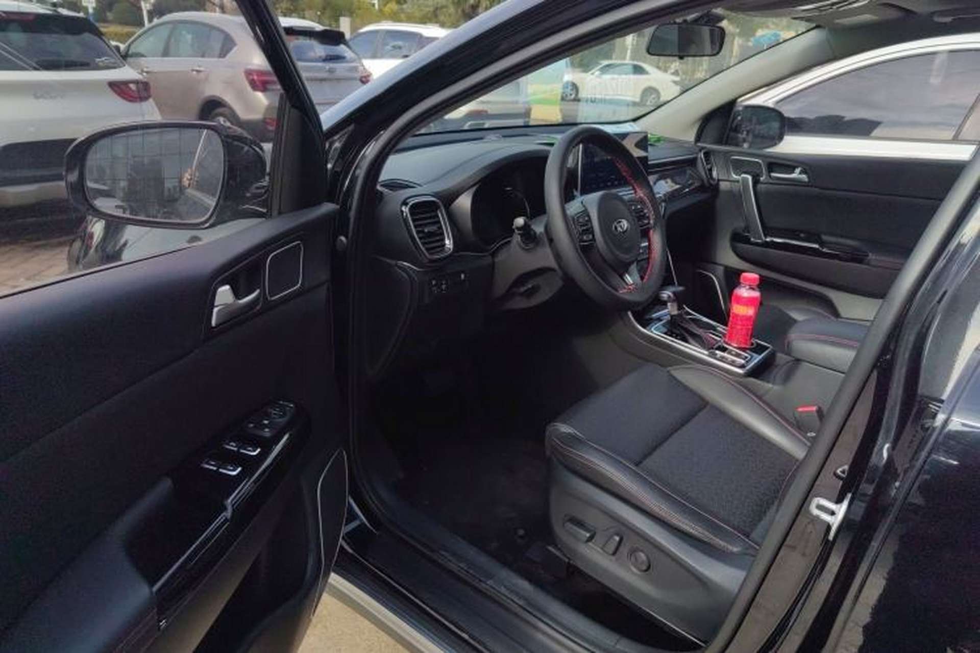 Used Kia KX5 2019 2.0L Automatic 2WD Comfort Edition Interior 3