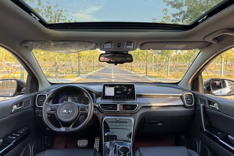 Used Kia KX5 2019 1.6T Automatic Two-Wheel Drive Luxury Edition Interior 6