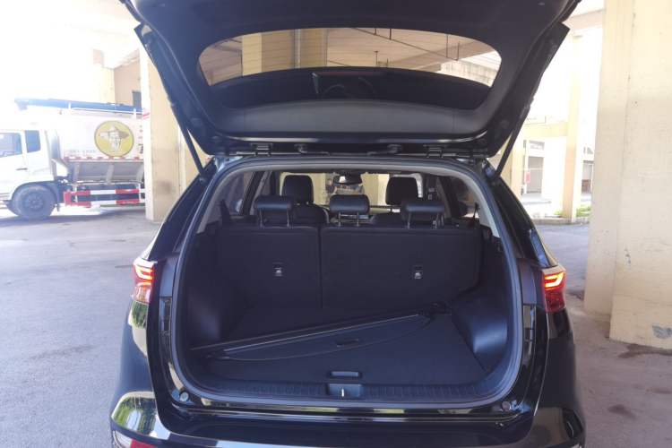 Used Kia KX5 2019 1.6T Automatic Two-Wheel Drive Luxury Edition Interior 8