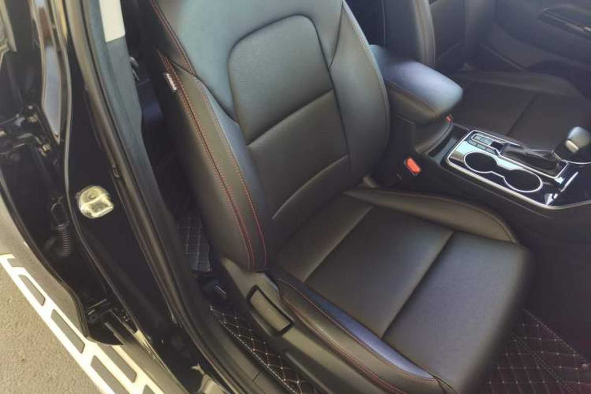 Used Kia KX5 2019 1.6T Automatic Two-Wheel Drive Luxury Edition Interior 9