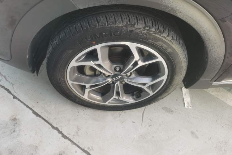 Used Kia KX5 2019 1.6T Automatic Two-Wheel Drive Luxury Edition Left Front Wheel Hub
