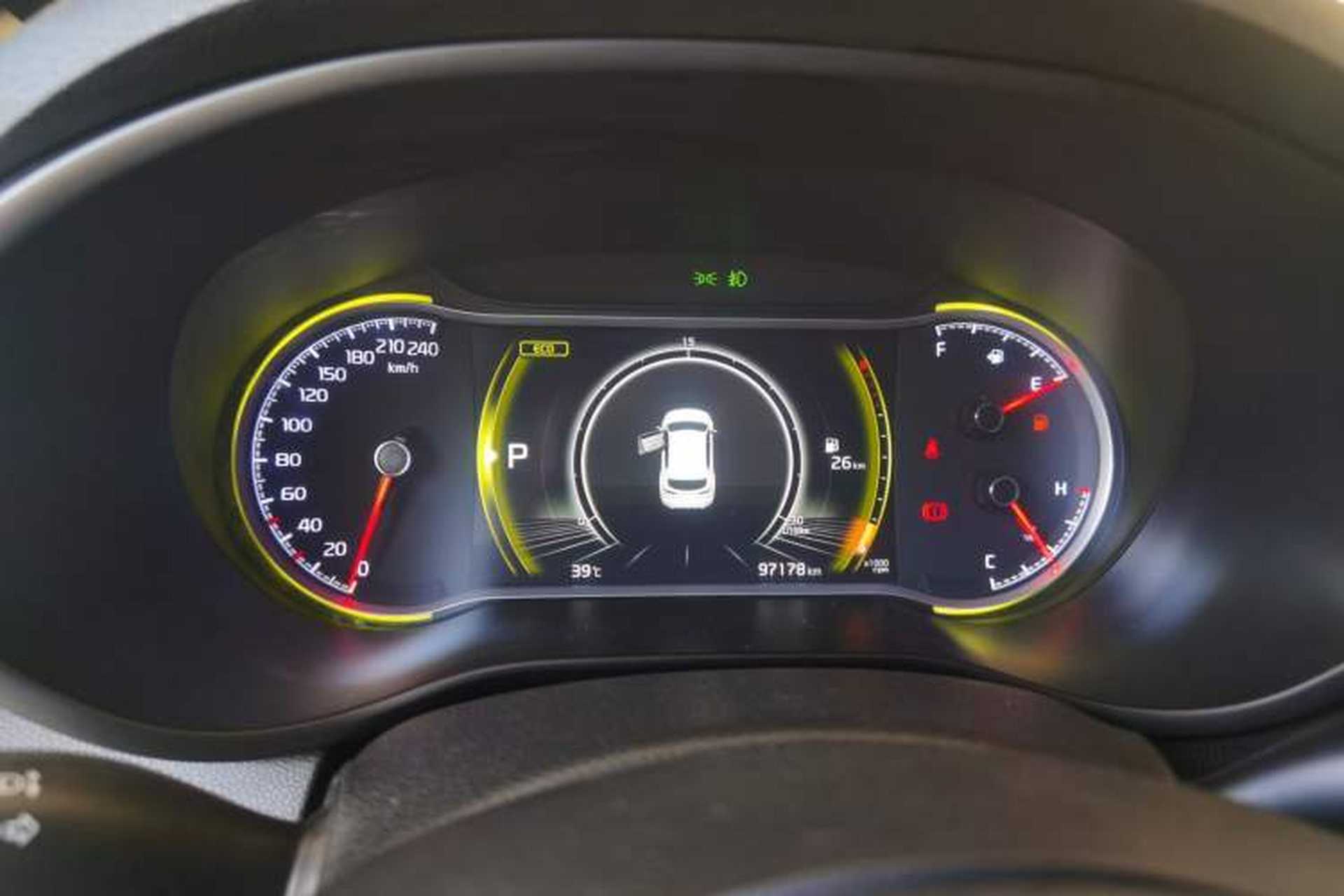 Used Kia KX5 2019 1.6T Automatic Two-Wheel Drive Luxury Edition Odometer Close Up