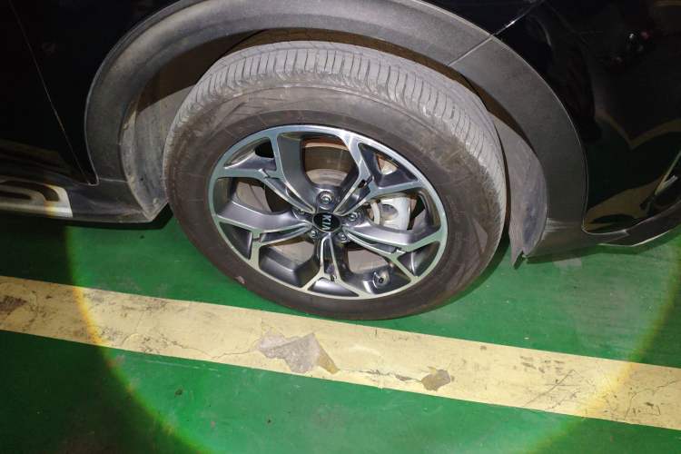 Used Kia KX5 2019 1.6T Automatic Two-Wheel Drive Luxury Edition Right Front Wheel Hub
