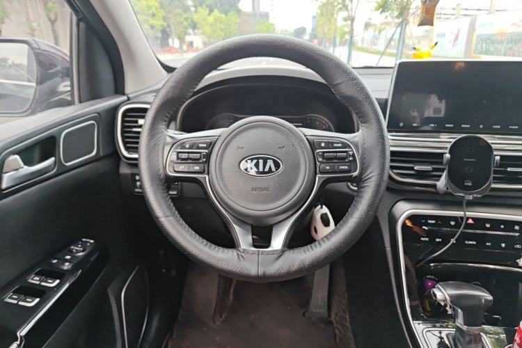 Used Kia KX5 2019 2.0L Automatic 2WD Comfort Edition Steering Wheel