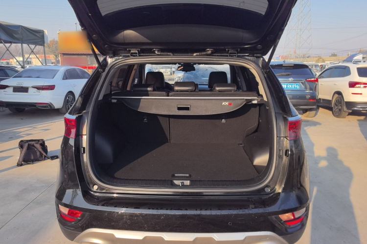 Used Kia KX5 2019 1.6T Automatic Two-Wheel Drive Luxury Edition Trunk
