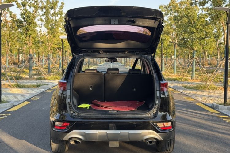 Used Kia KX5 2019 1.6T Automatic Two-Wheel Drive Luxury Edition Trunk