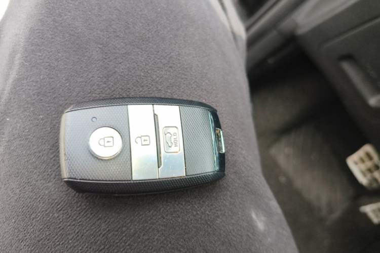 Used Kia KX5 2019 1.6T Automatic Two-Wheel Drive Luxury Edition Vehicle Key