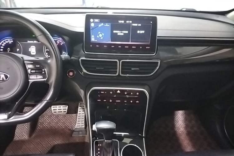 Used Kia KX5 2019 1.6T Automatic Two-Wheel Drive Luxury Edition Audio And AC Panel