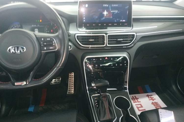 Used Kia KX5 2019 1.6T Automatic Two-Wheel Drive Luxury Edition Audio And AC Panel