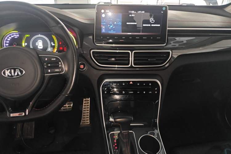 Used Kia KX5 2019 1.6T Automatic Two-Wheel Drive Luxury Edition Audio And AC Panel