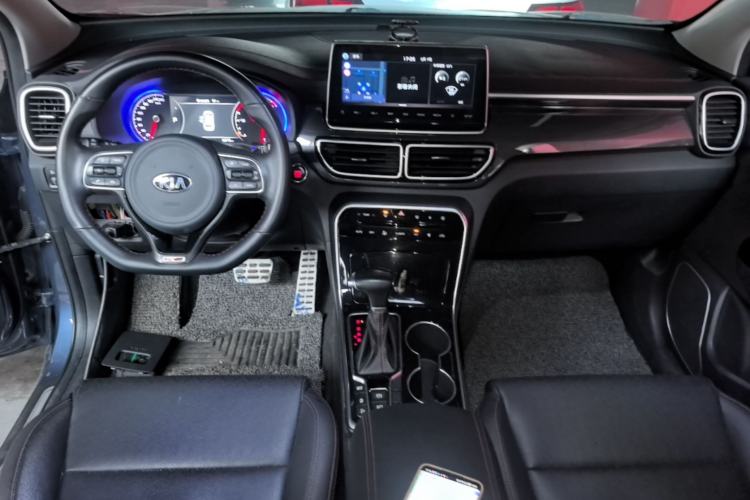 Used Kia KX5 2019 1.6T Automatic Two-Wheel Drive Luxury Edition Center Console