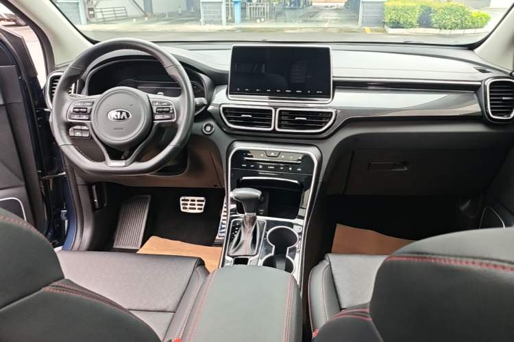 Used Kia KX5 2019 1.6T Automatic Two-Wheel Drive Luxury Edition Center Console