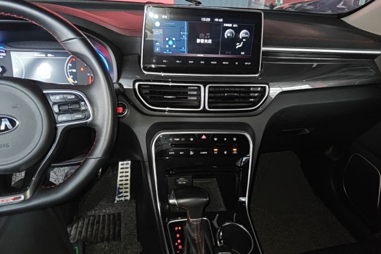 Used Kia KX5 2019 1.6T Automatic Two-Wheel Drive Luxury Edition Center Console