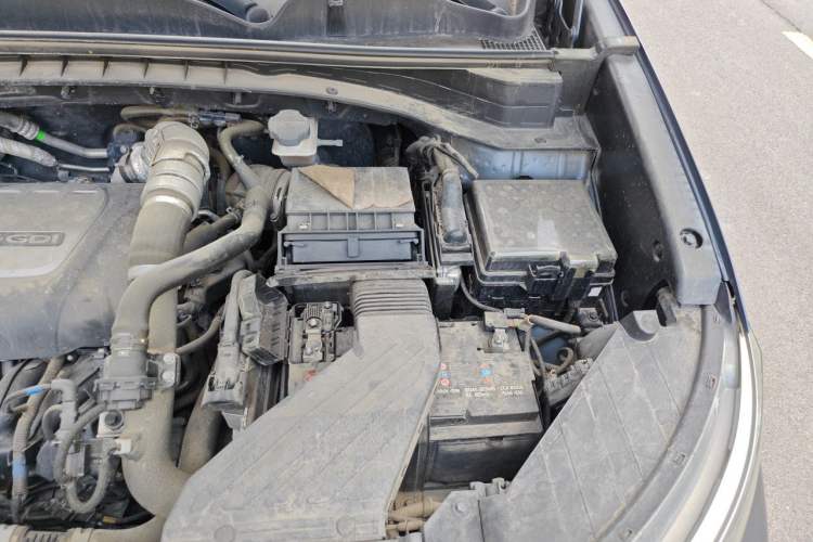 Used Kia KX5 2019 1.6T Automatic Two-Wheel Drive Luxury Edition Engine Bay Left