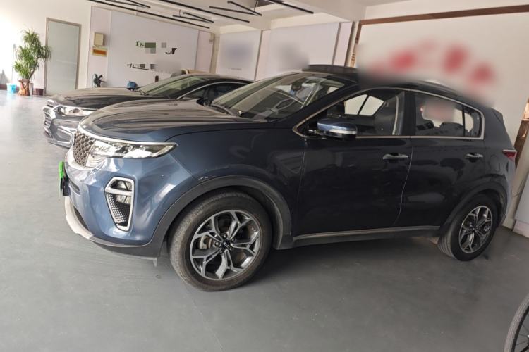 Used Kia KX5 2019 1.6T Automatic Two-Wheel Drive Luxury Edition Exterior 3