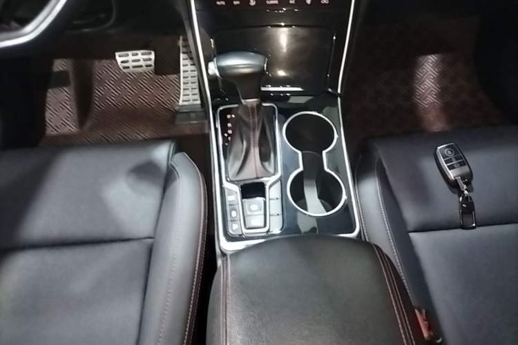 Used Kia KX5 2019 1.6T Automatic Two-Wheel Drive Luxury Edition Gear Lever