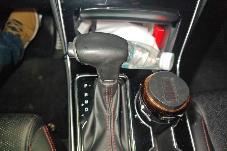Used Kia KX5 2019 1.6T Automatic Two-Wheel Drive Luxury Edition Gear Lever