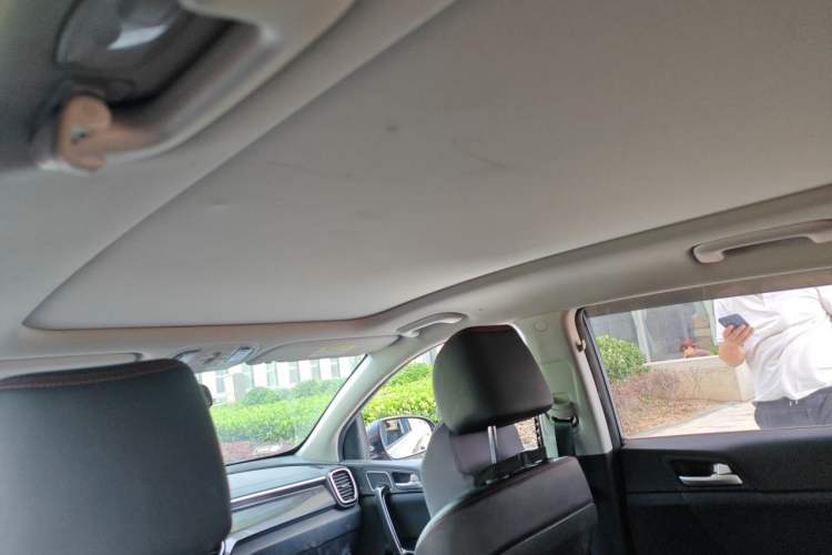 Used Kia KX5 2019 1.6T Automatic Two-Wheel Drive Luxury Edition Headliner