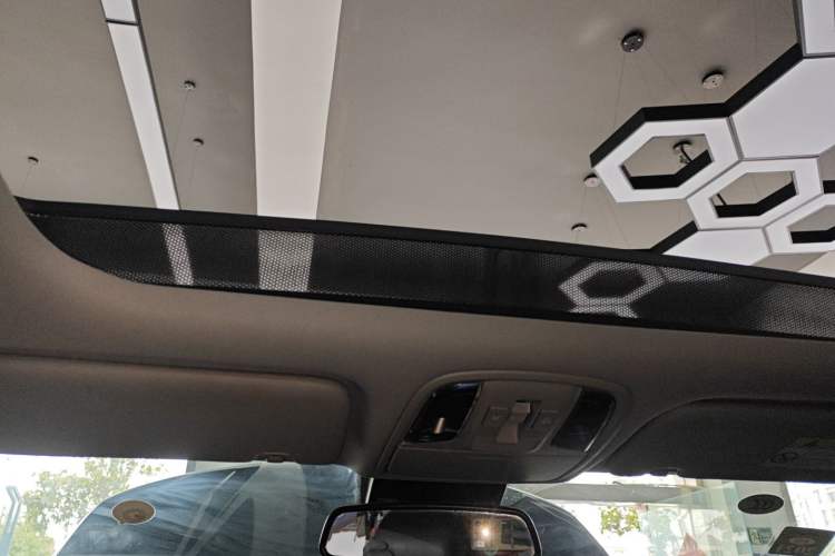 Used Kia KX5 2019 1.6T Automatic Two-Wheel Drive Luxury Edition Headliner