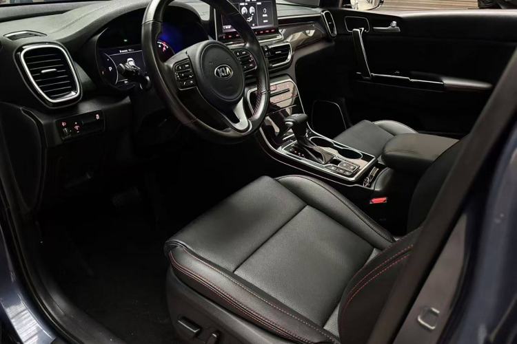 Used Kia KX5 2019 2.0L Automatic 2WD Comfort Edition Interior 2