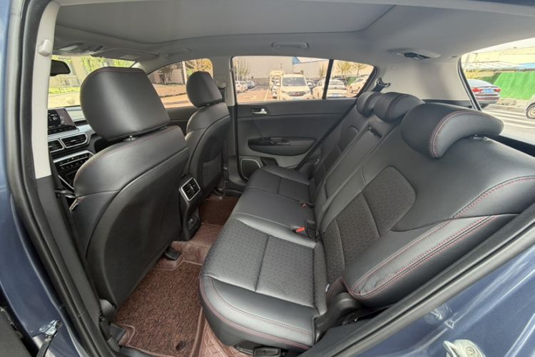 Used Kia KX5 2019 1.6T Automatic Two-Wheel Drive Luxury Edition Interior 6