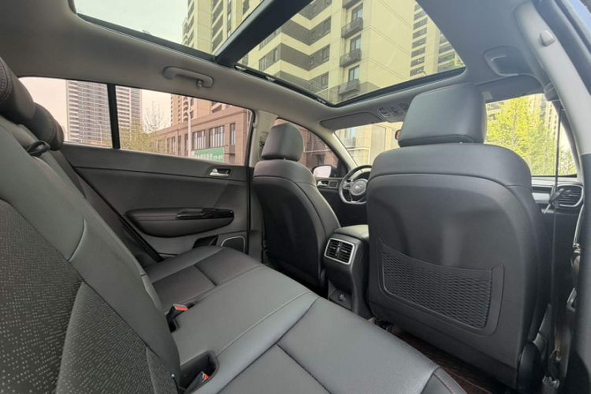 Used Kia KX5 2019 1.6T Automatic Two-Wheel Drive Luxury Edition Interior 7