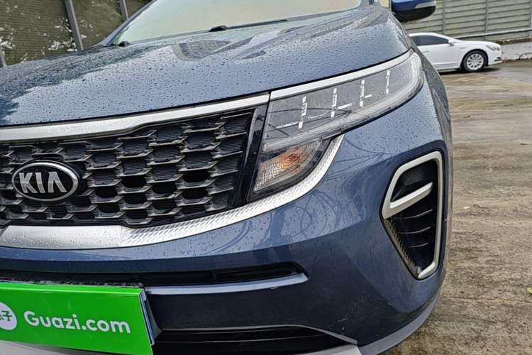 Used Kia KX5 2019 2.0L Automatic 2WD Comfort Edition Left Front Headlight