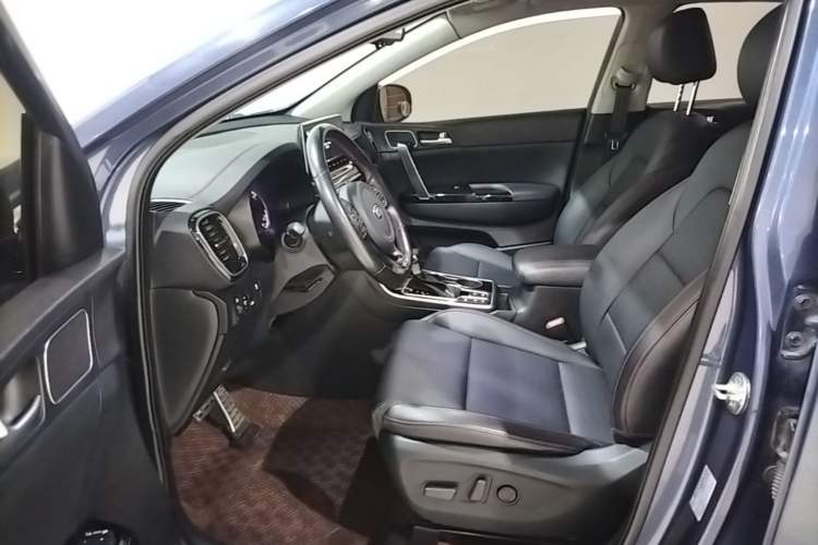Used Kia KX5 2019 1.6T Automatic Two-Wheel Drive Luxury Edition Left Front Seat
