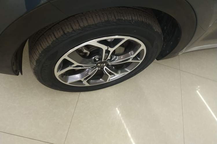 Used Kia KX5 2019 1.6T Automatic Two-Wheel Drive Luxury Edition Left Front Wheel Hub