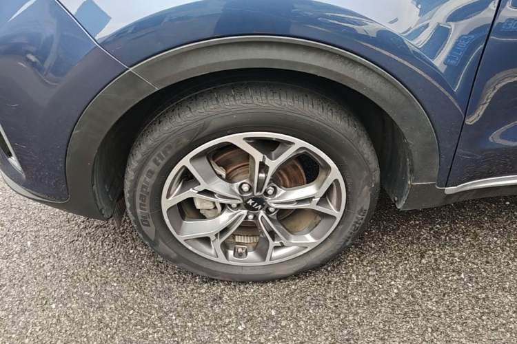 Used Kia KX5 2019 1.6T Automatic Two-Wheel Drive Luxury Edition Left Front Wheel Hub