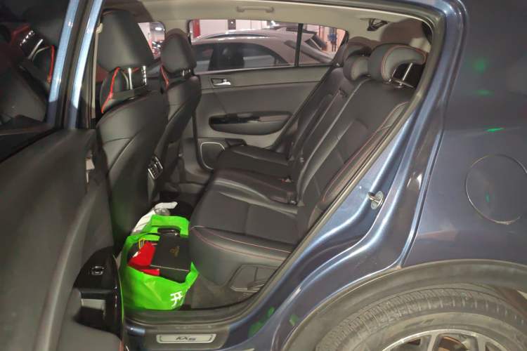 Used Kia KX5 2019 1.6T Automatic Two-Wheel Drive Luxury Edition Left Rear Seat